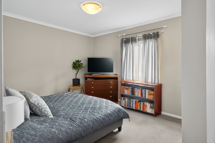 To Let 2 Bedroom Property for Rent in Heritage Park Western Cape